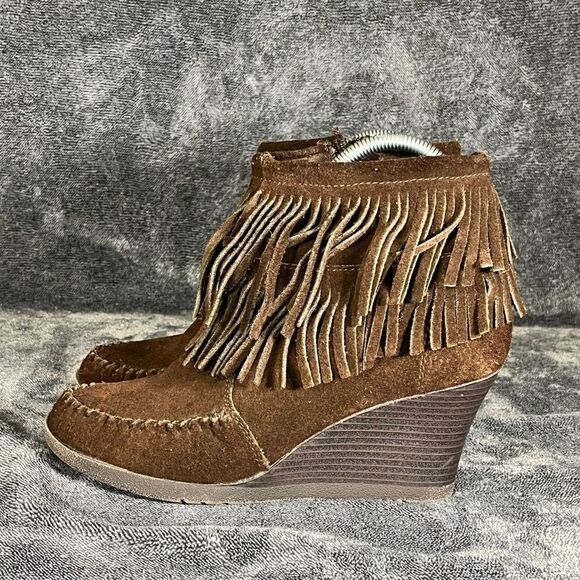 Minnetonka woman Choco Brown Leather platform wedge  Ankle Boots sz 10 - Picture 2 of 7